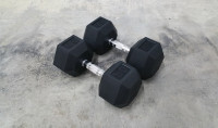 DUMBBELL SET – RUBBER HEX 55 TO 75 LBS